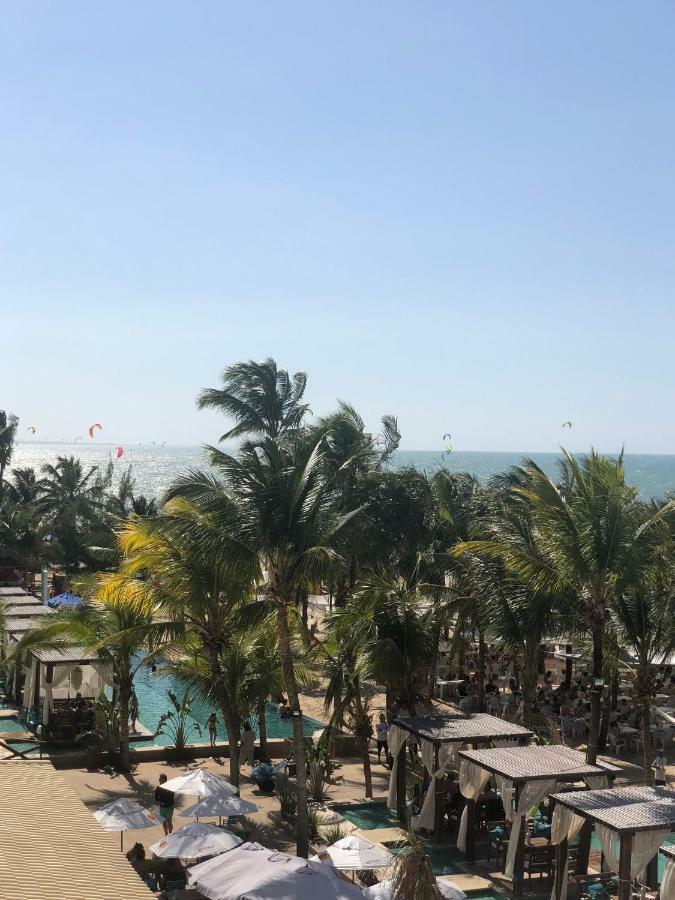 Beach Place - Cumbuco Apto 109 Decorado A 200M Da Praia 컴부코 외부 사진